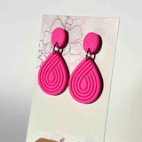 Cassandra in hot pink - LeonNata